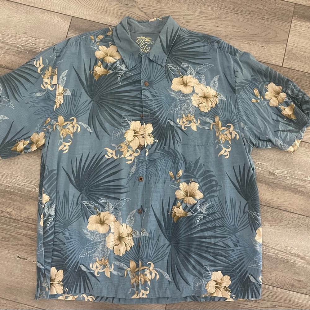 Used Hawiian Polo shirt Large